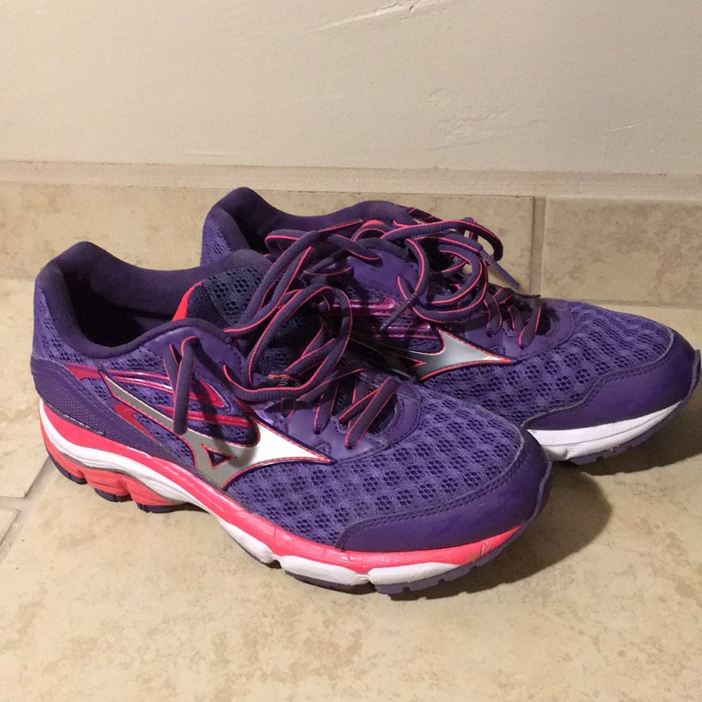 Mizuno Wave Inspire 12 size 7.5